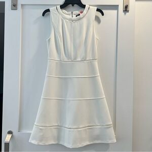 Tommy Hilfiger White Knee Length Sleeveless Dress Size 4